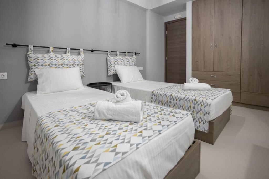 Mela Luxury Apartments Maroulás Dış mekan fotoğraf