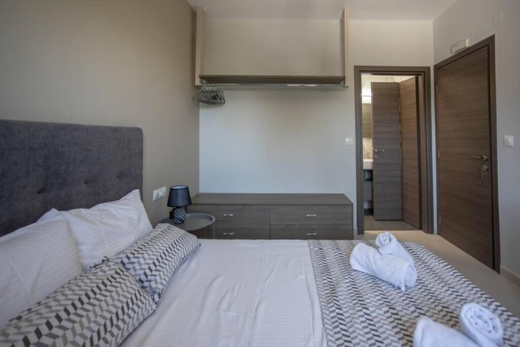 Mela Luxury Apartments Maroulás Dış mekan fotoğraf