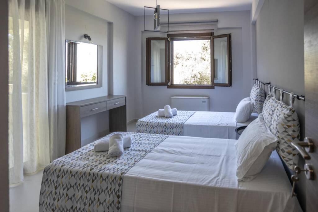 Mela Luxury Apartments Maroulás Dış mekan fotoğraf